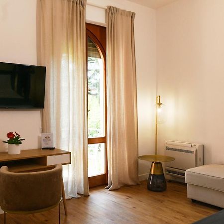 La Villa Bed & Breakfast Milan Bagian luar foto