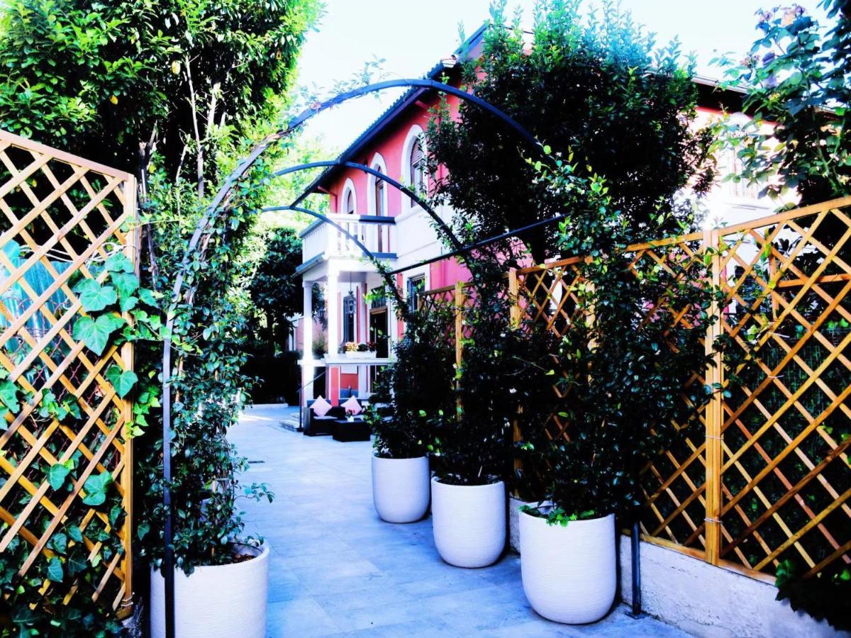 La Villa Bed & Breakfast Milan Bagian luar foto