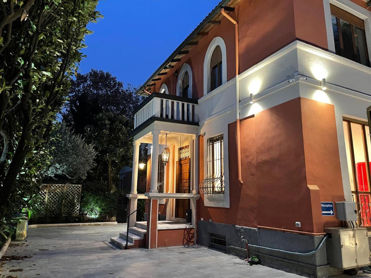 La Villa Bed & Breakfast Milan Bagian luar foto