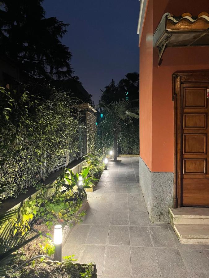 La Villa Bed & Breakfast Milan Bagian luar foto